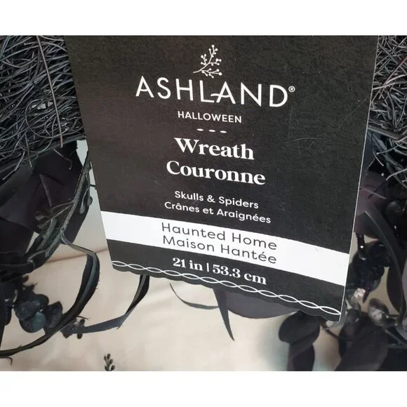 Halloween Wreath Haunted Home Pirate Skeleton Skull Spiders Flowers Black 21" - Picture 9 of 9